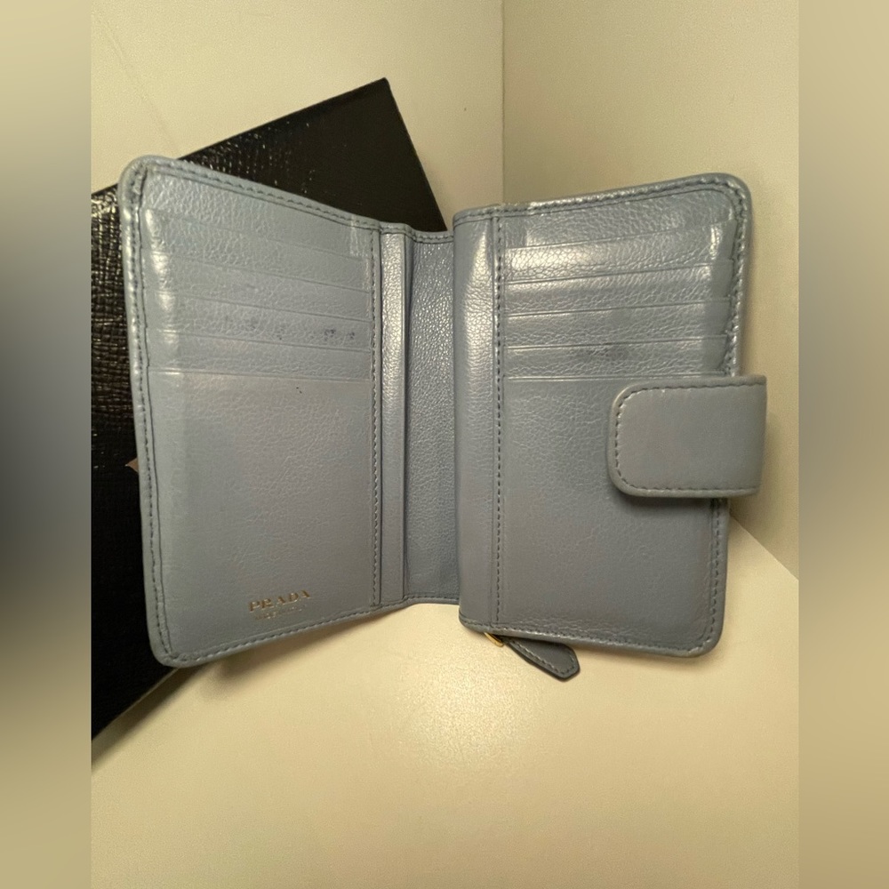 Prada, compact wallet - Picture 3 of 10